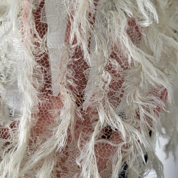 Zara short sleeve shirt cream faux feather sheer with lower back Opening Sz XS - Picture 6 of 11